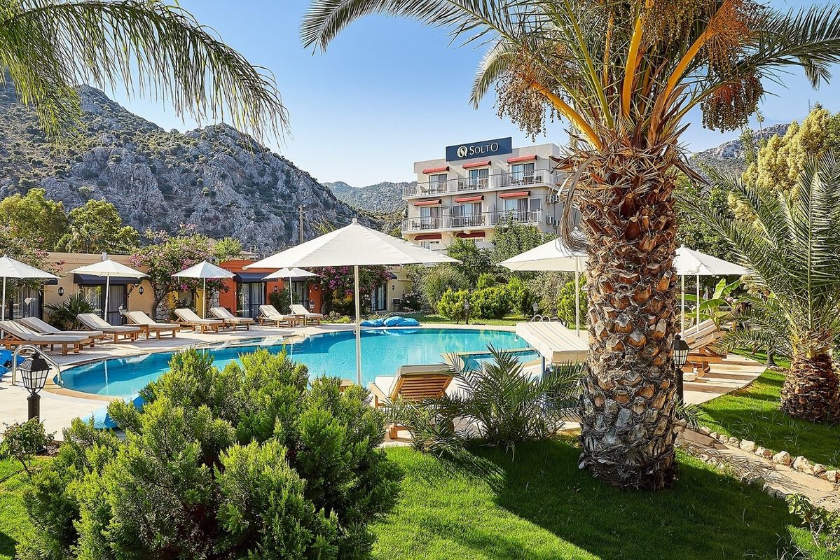 Fi Light Solto Boutique Beach Hotel фото 0