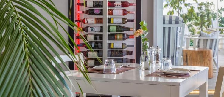 Фото отеля Island Boutique Hotel