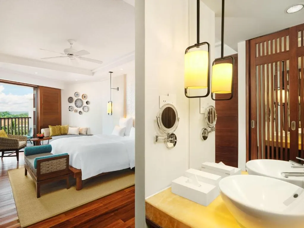Pullman Danang Beach Resort фото 46