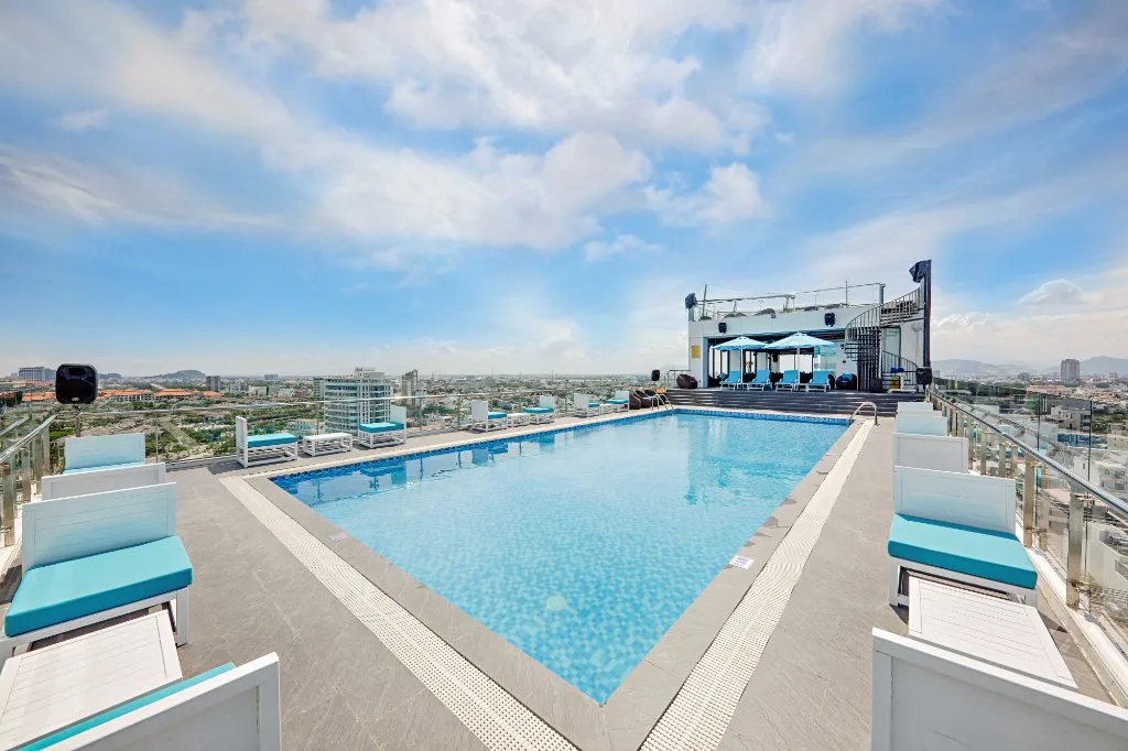 Yarra Ocean Suites Danang фото 0