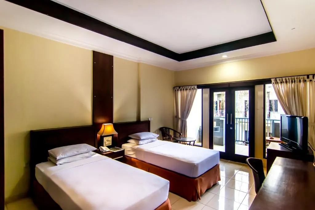 Champlung Mas Hotel фото 3