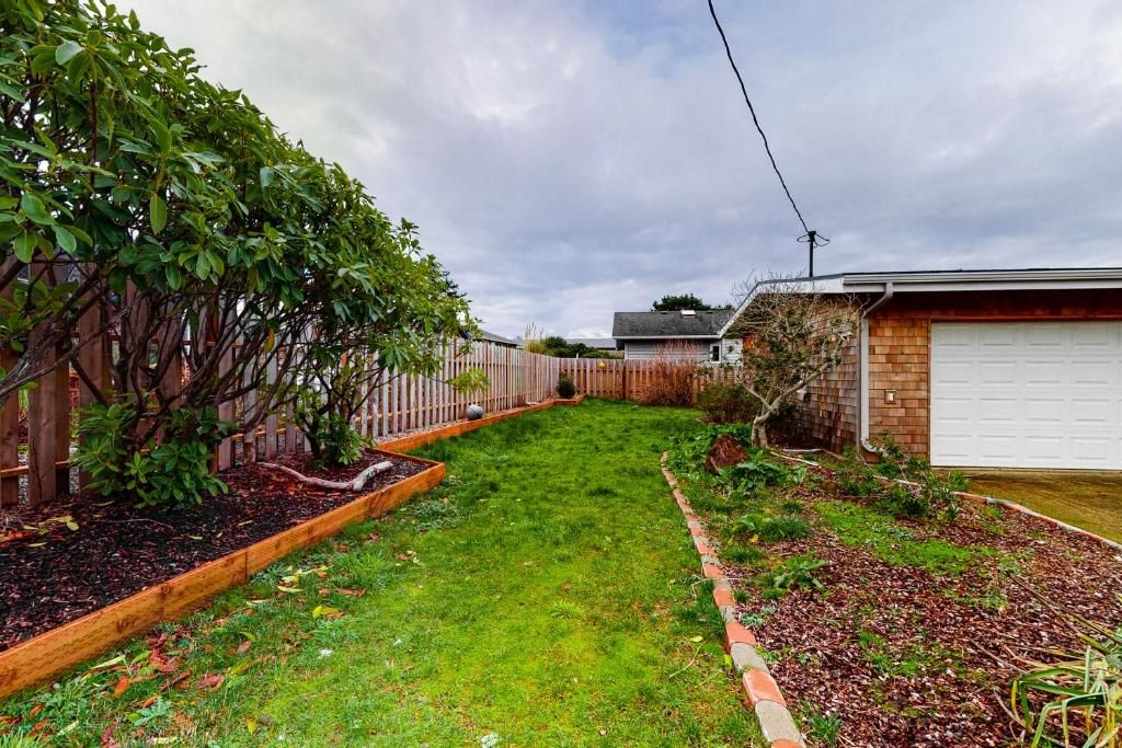 Patty s Sea Perch Oceanfront фото 21