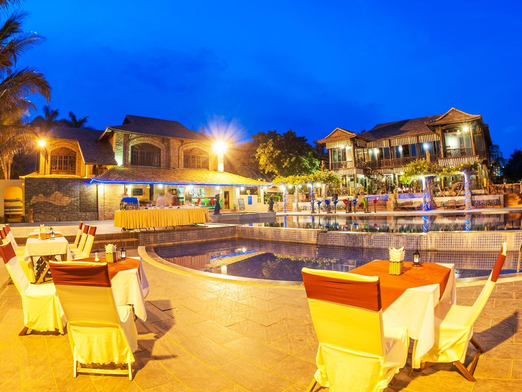 Sandhills Beach Resort & Spa фото 18