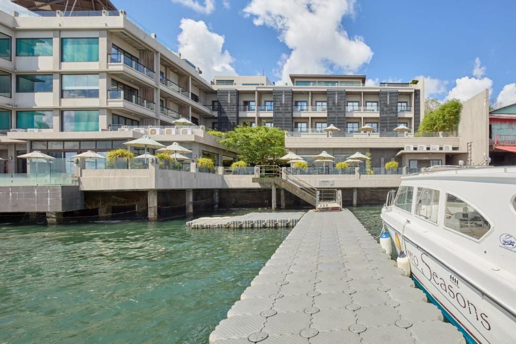 Two Seasons Coron Bayside Hotel фото 24