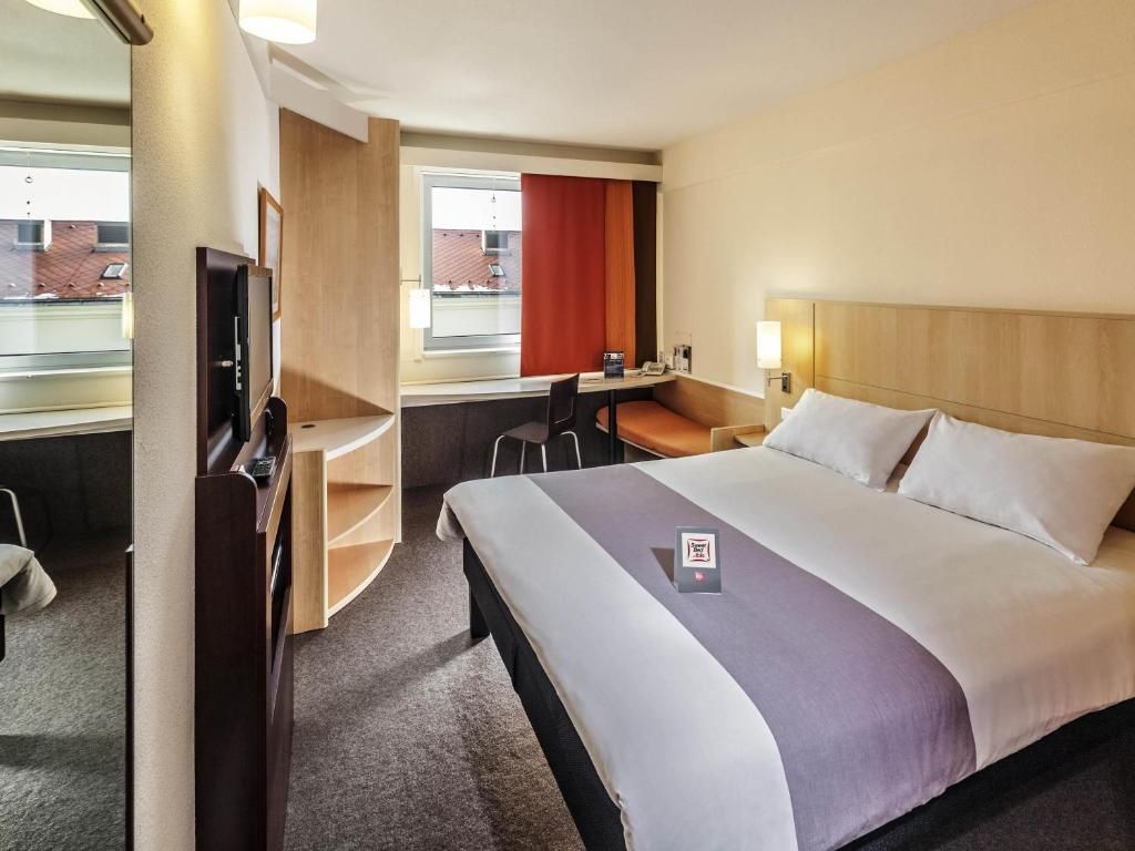 Ibis Praha Old Town фото 33