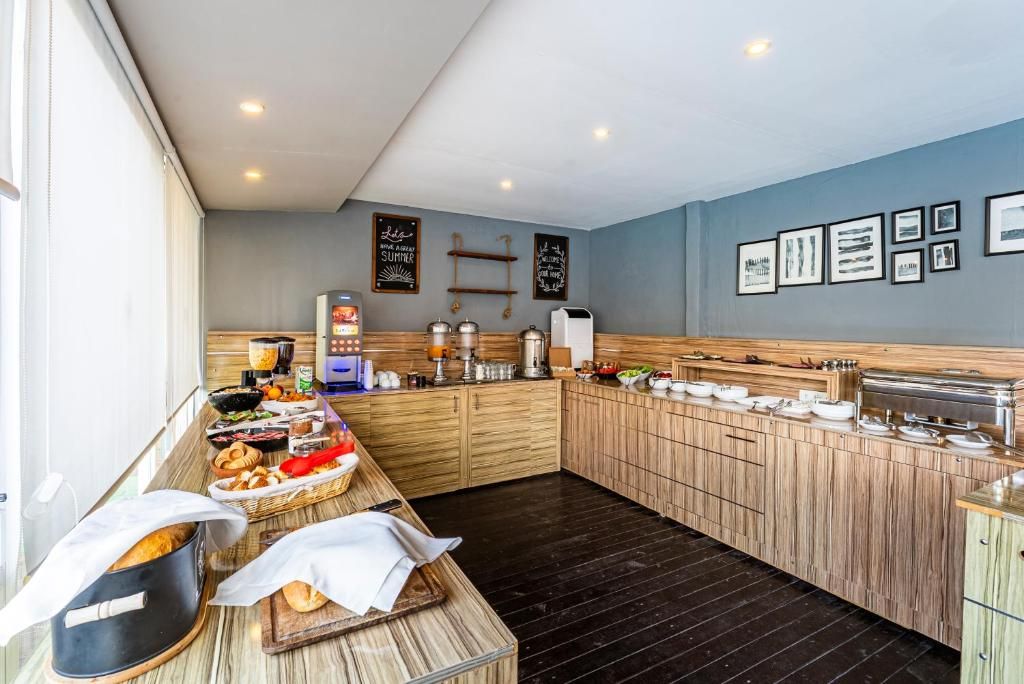 HMA Hotel & Suites фото 24