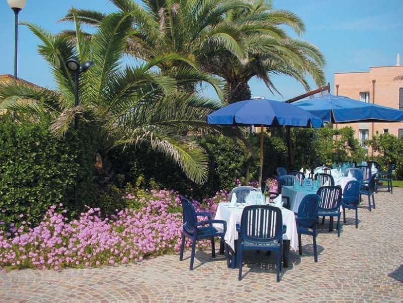 Grand Hotel Continental фото 2