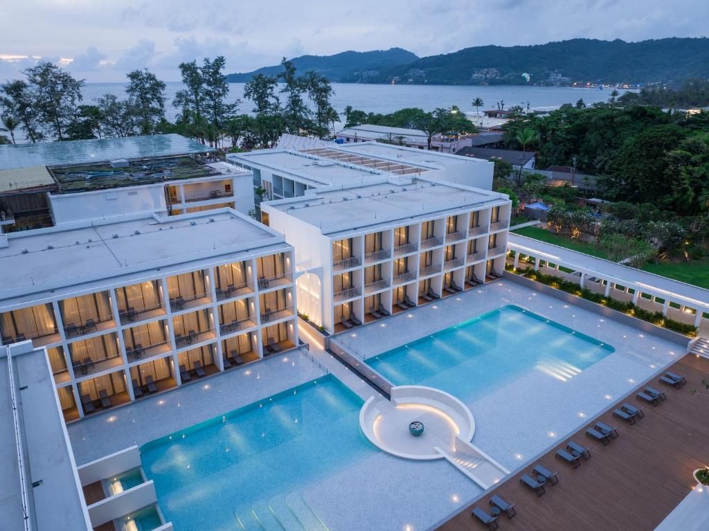 Patong Beach Hotel by See2Sea фото 9