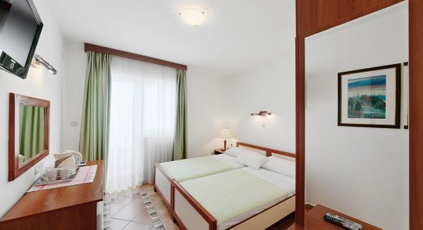 Фото отеля Apartments Ivona