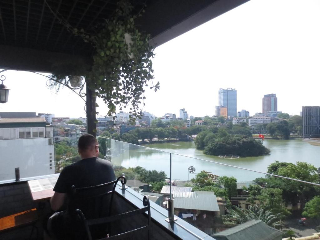 Centre Point Hanoi Hotel фото 16