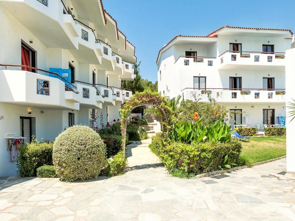 Xenios Dolphin Beach фото 17