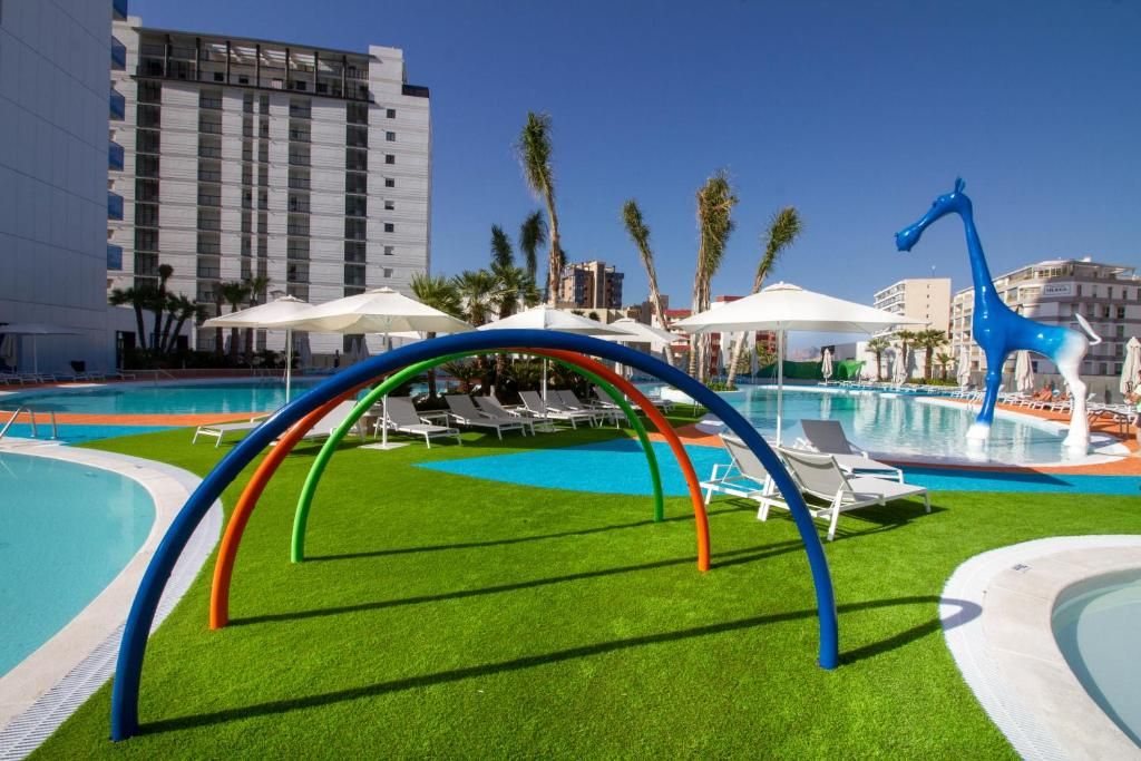Suitopia Sol y Mar Suites Hotel   фото 14