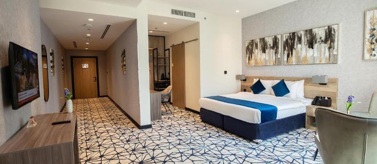 Фото отеля Grand Kingsgate Waterfront By Millennium Hotels