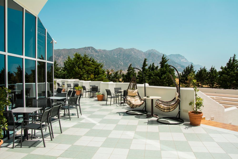 The Sovereign Beach Hotel фото 18