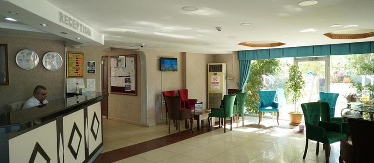 Фото отеля Lara Hadrianus Hotel