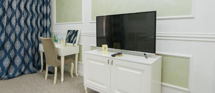 Фото отеля Two Seasons Boutique Hotel