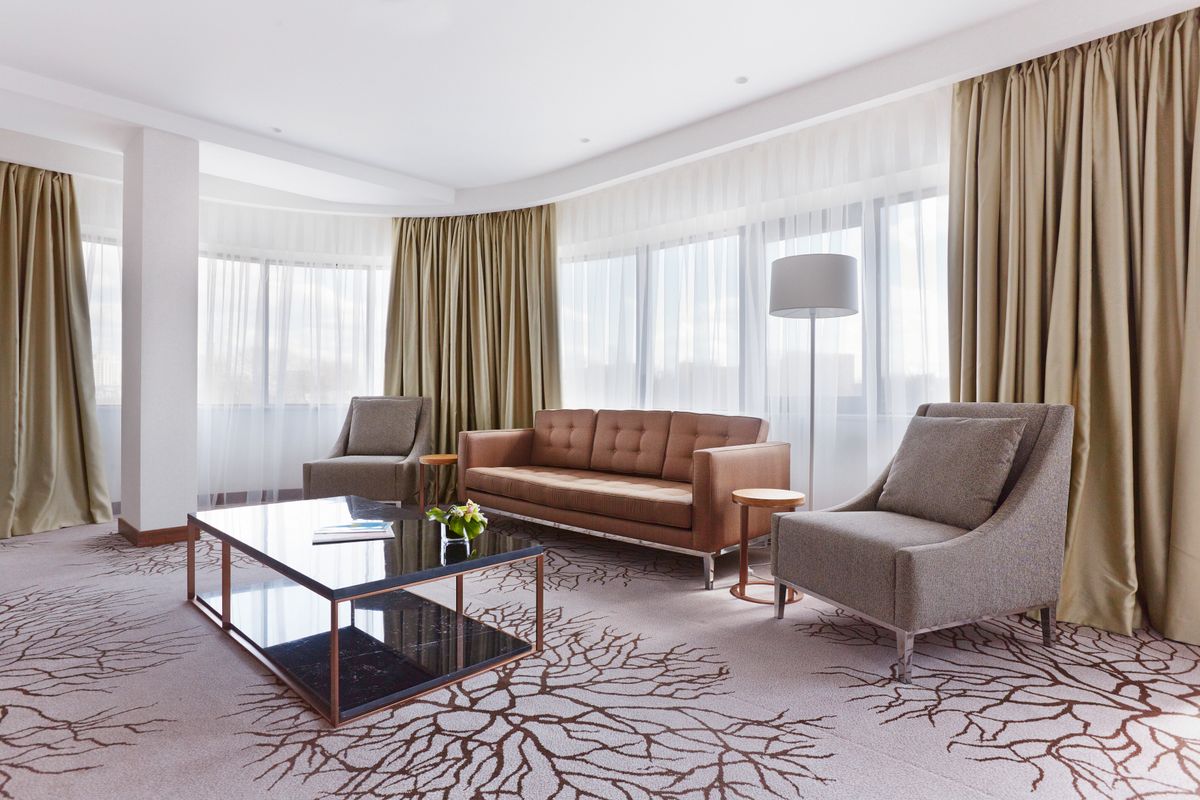Renaissance Minsk Hotel by Marriott фото 48