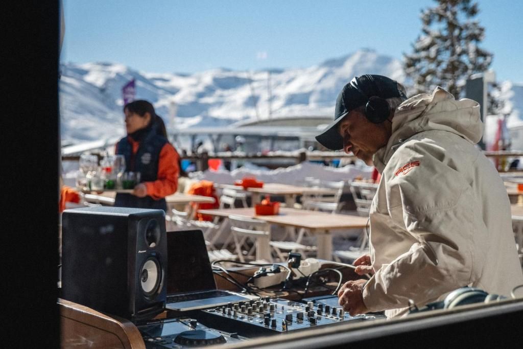 Le Val Thorens, a Beaumier hotel фото 4