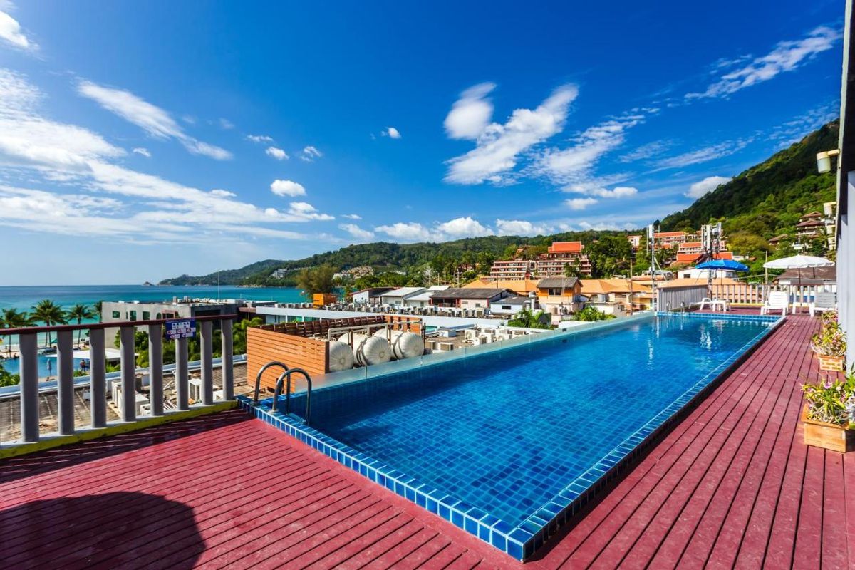 7Q Patong Beach Hotel фото 4