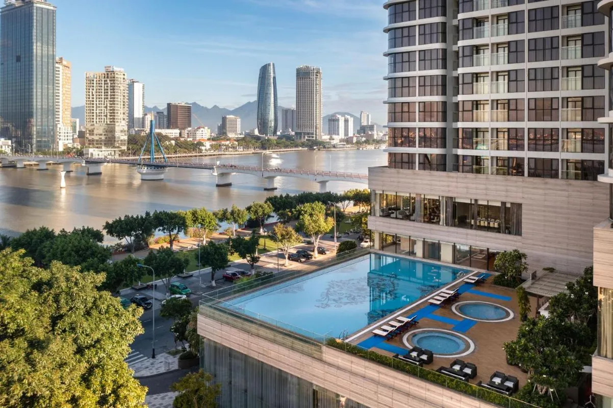 Melia Vinpearl Danang Riverfront фото 0