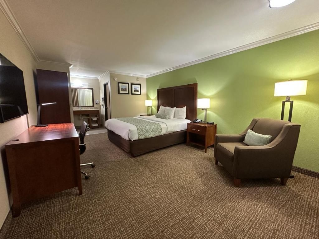 Comfort Inn Near Old Town Pasadena in Eagle Rock CA фото 53