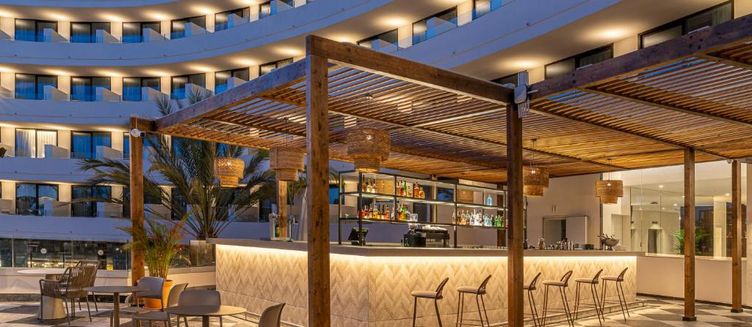 Фото отеля Hotel Mediterranean Palace