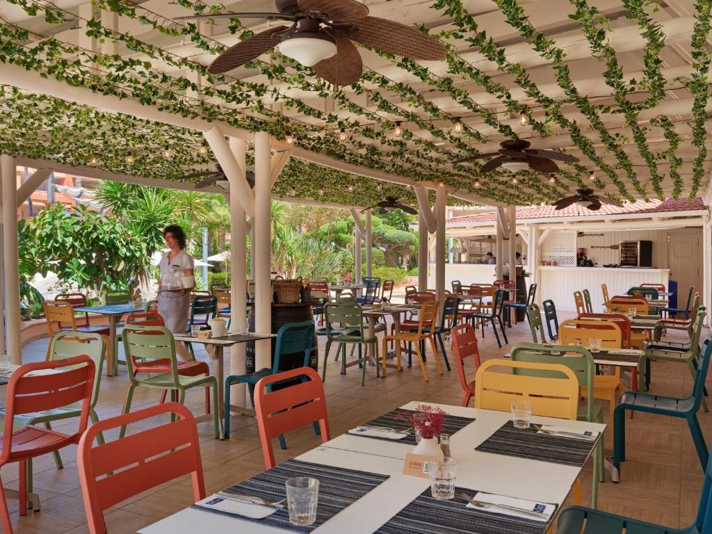 H10 Mediterranean Village фото 63