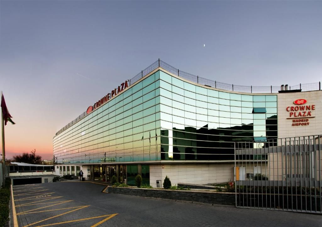 Crowne Plaza Madrid Airport фото 15