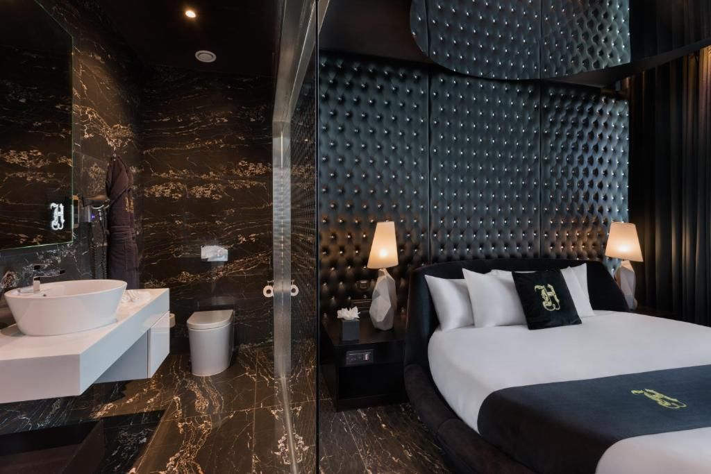 Hugo's Boutique Hotel - Adults Only фото 31