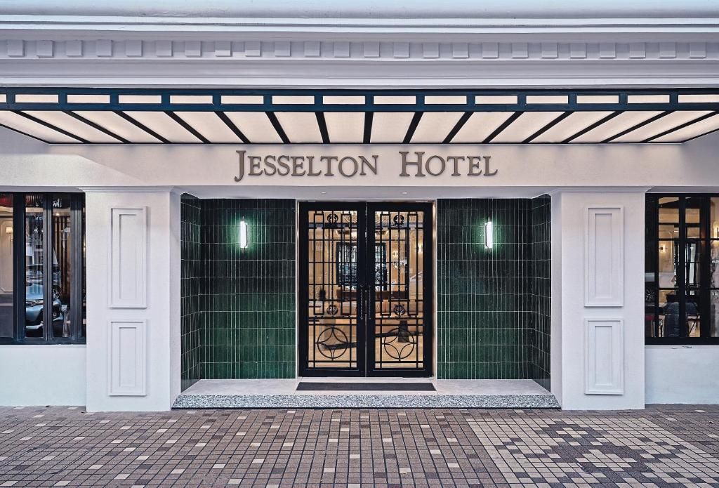 The Jesselton Hotel фото 20