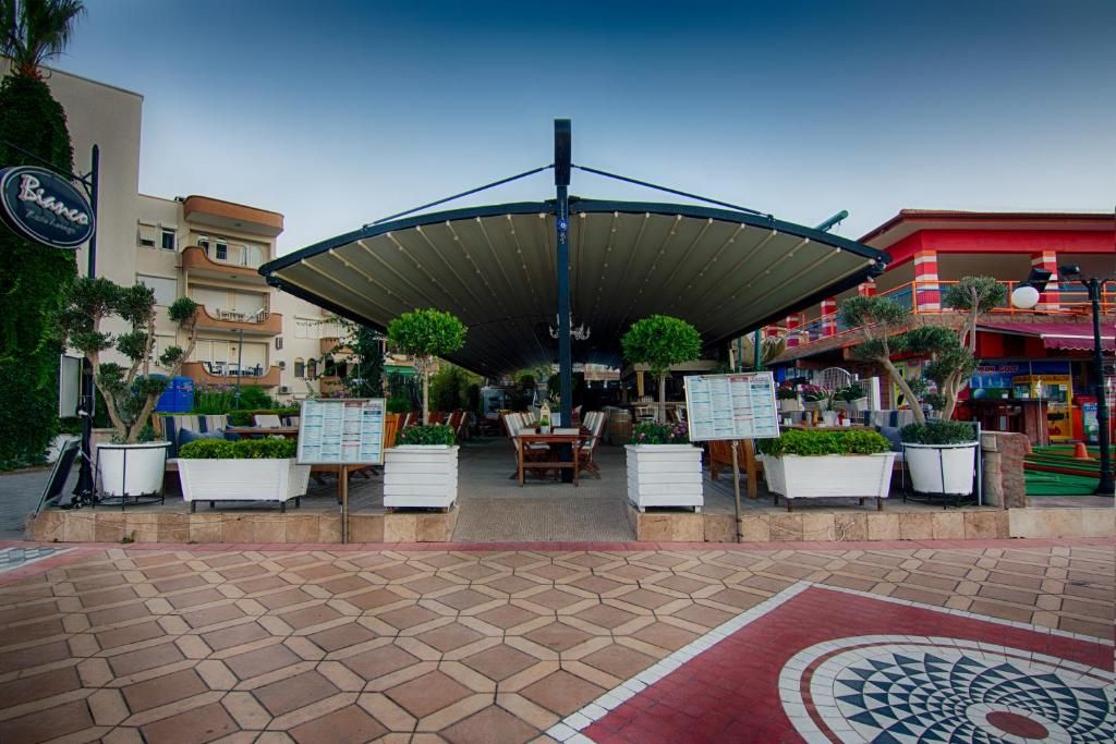Romance Beach Hotel фото 31