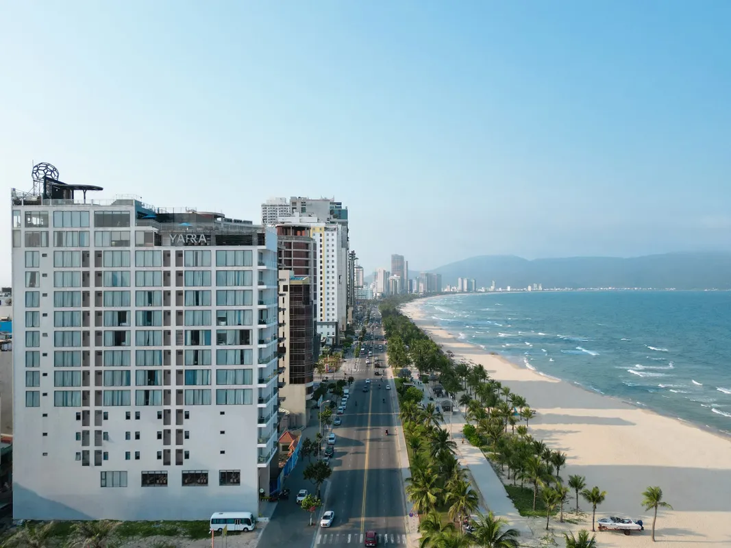 Yarra Ocean Suites Danang фото 9
