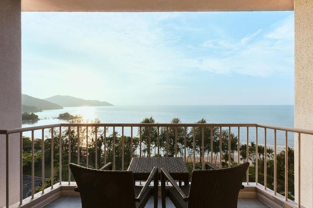 The Bayview Beach Resort фото 32