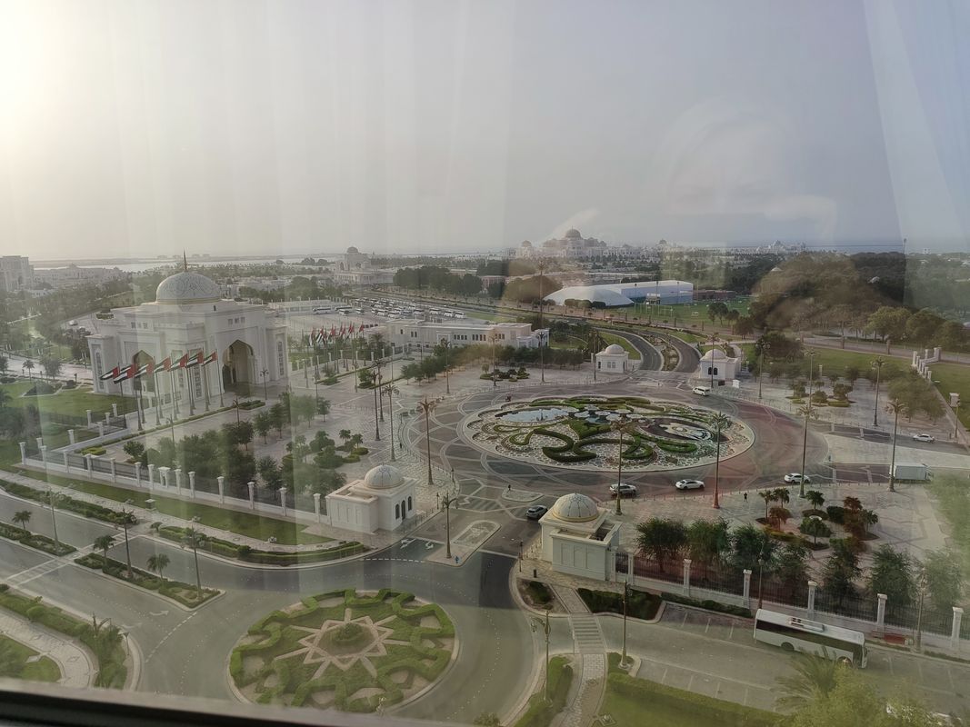 Khalidiya Palace Rayhaan by Rotana фото 46