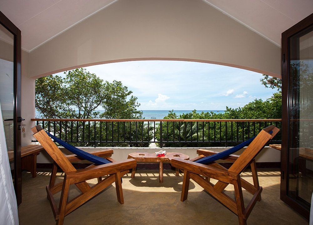L'Hirondelle Self Catering Guest House фото 4