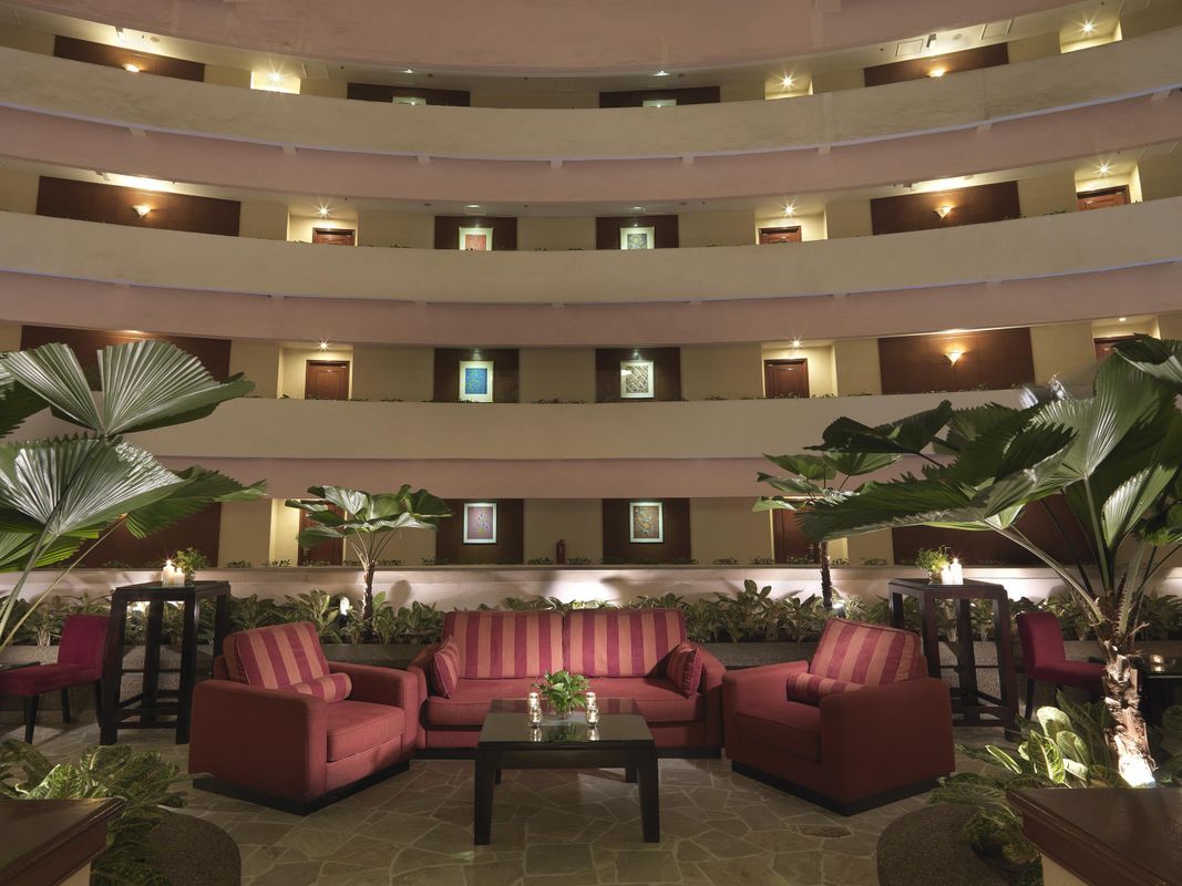 Ambassador Row Hotel Suites by Lanson Place фото 32