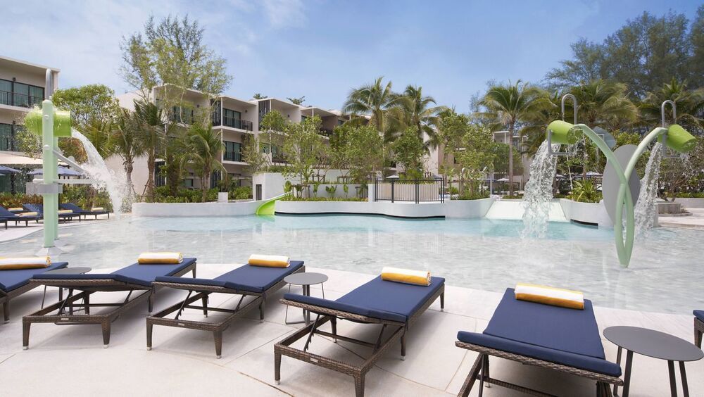 Le Meridien Phuket Mai Khao Beach Resort фото 43