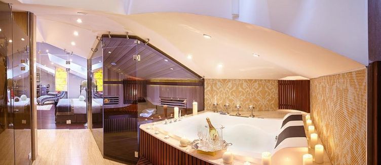 Фото отеля Majestic Boutique Hotel Deluxe