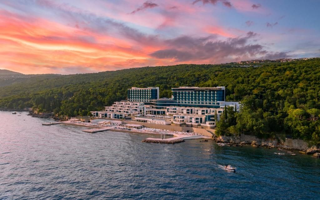 Гостиничный комплекс «Hilton Rijeka Costabella Beach Resort & Spa» фото 4
