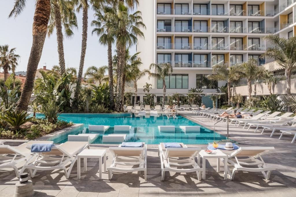 Aqua Hotel Silhouette & Spa - Adults Only фото 4
