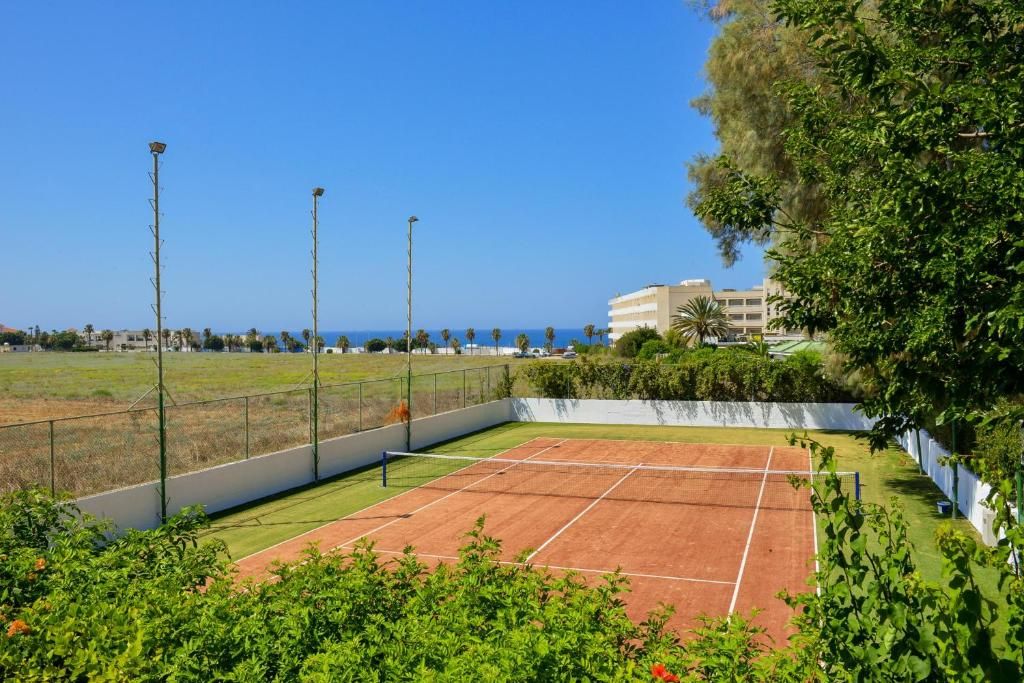 Paphos Gardens Holiday Resort фото 8