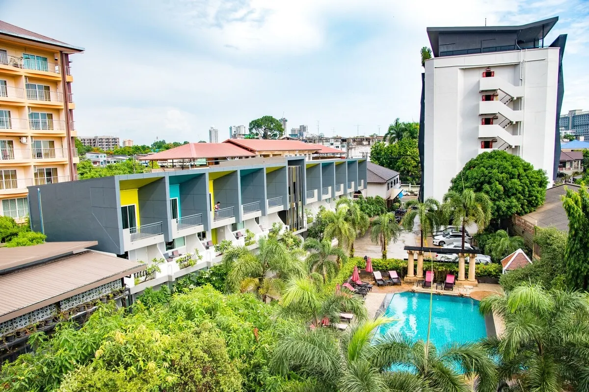 Lantana Pattaya Hotel & Resort фото 2