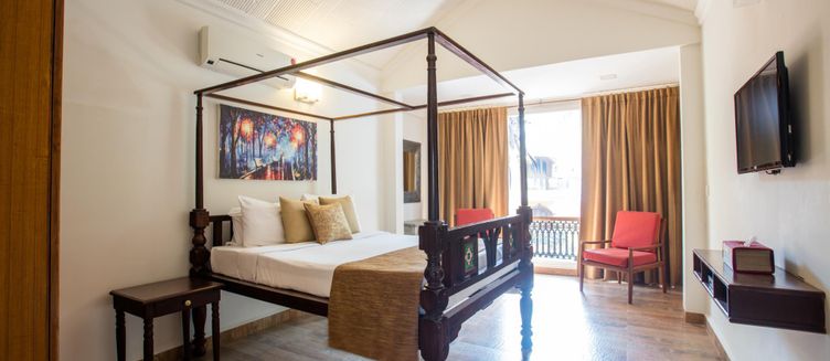 Фото отеля Aguada Anchorage - The Villa Resort