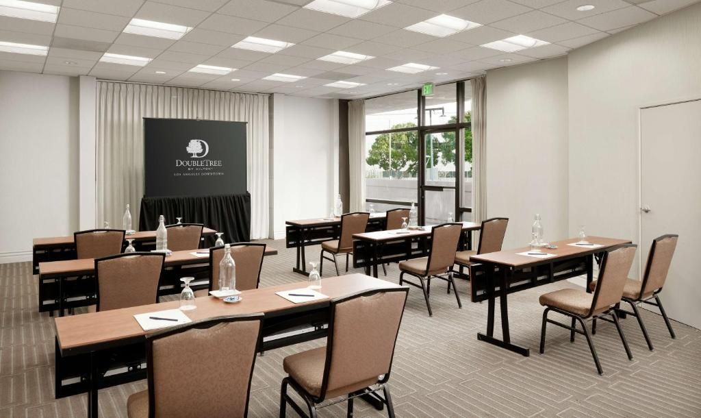 DoubleTree by Hilton Hotel Los Angeles Downtown фото 44