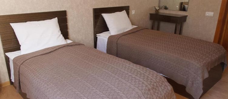 Фото отеля Sunny Mountain House