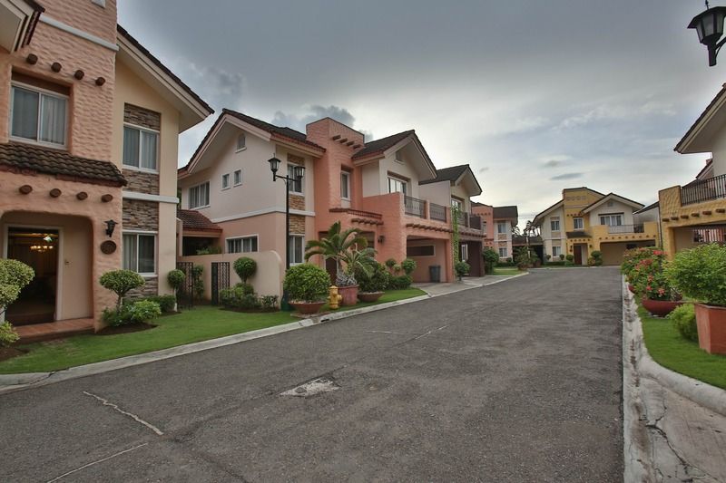 Crown Regency Suites Mactan фото 19