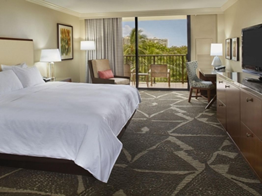 Hilton Hawaiian Village Waikiki Beach Resort фото 40