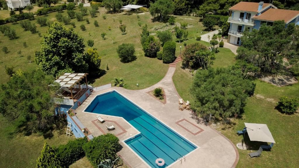 Exclusive Villa in Sani Area фото 5