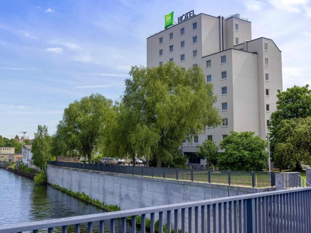 ibis Styles Berlin Treptow фото 9