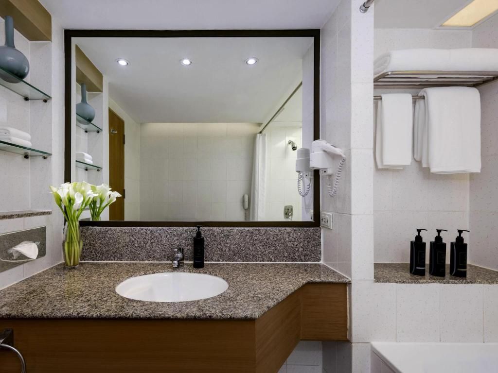 Avani Atrium Bangkok Hotel - SHA Certified фото 31